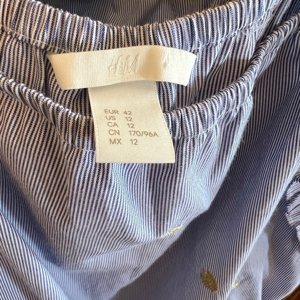 H&M seersucker top size M